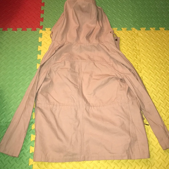 🌸 F21 spring jacket 🌷 - Picture 3 of 4